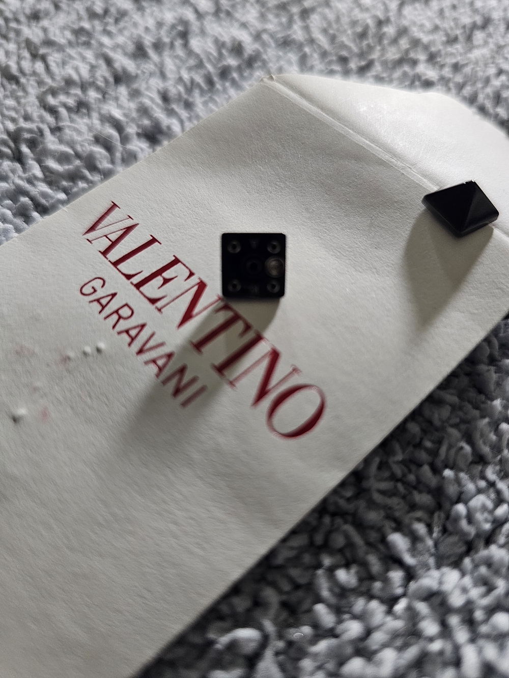 Valentino Garavani Black Pyramid Stud Replacements - Picture 4 of 4